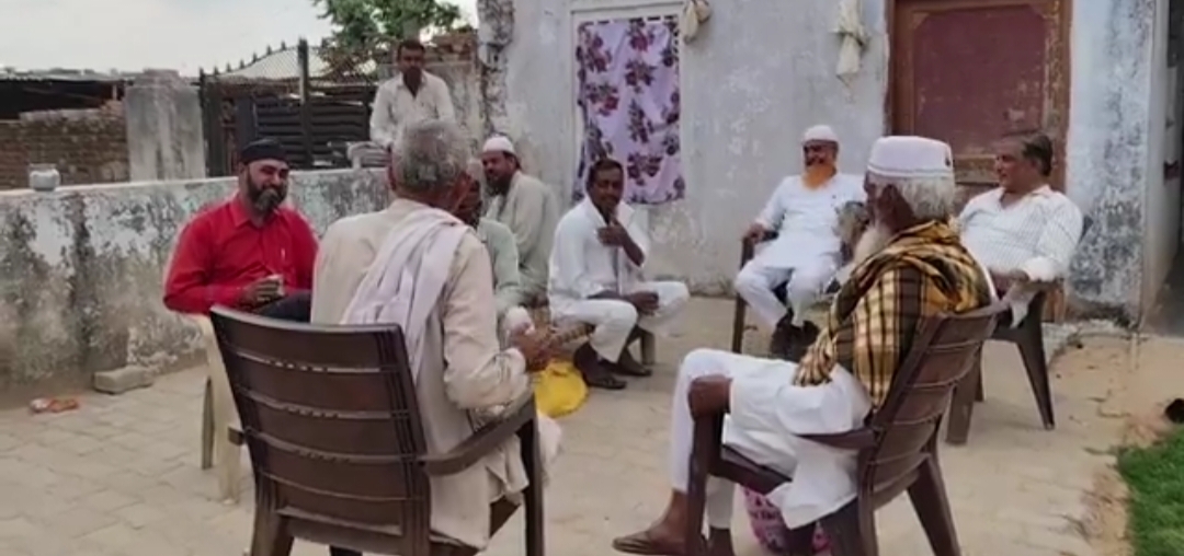 सीकर के गुहाला गांव में भाईचारे की अनूठी मिसाल: हिंदू सैनी भाइयों ने ईदगाह विस्तार के लिए दान की बेशकीमती जमीन - TownLive News