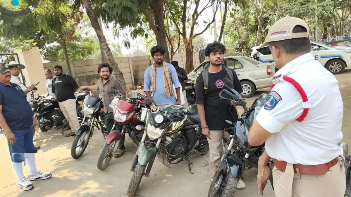 383 cases filed in drive against faulty number plates