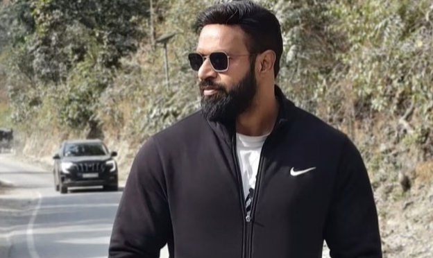 मोहम्मद दीपक (जिनका असली नाम **दीपक कुमार कश्यप** है)  क्यों मोहम्मद दीपक नाम के आगे लगा