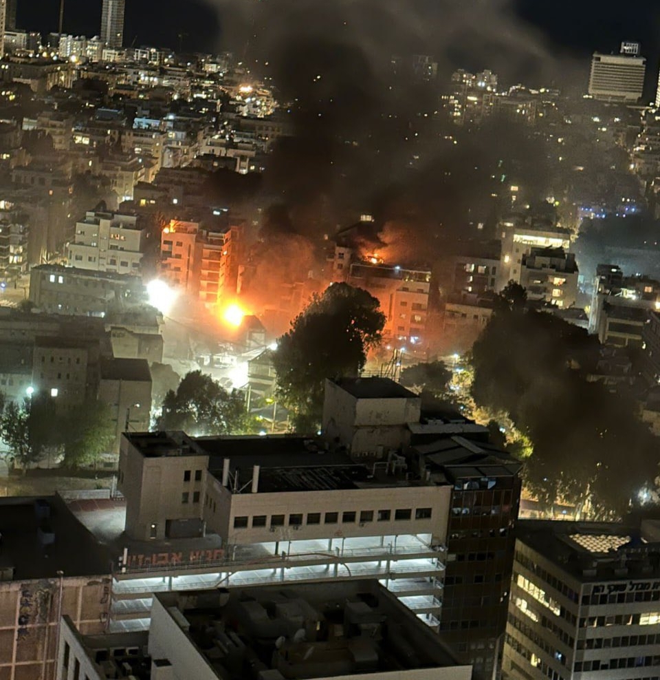 मार्च 2026 की शुरुआत में (वर्तमान समय के अनुसार) इनमें से कई देश सक्रिय सैन्य संघर्ष या युद्ध की स्थिति में हैं