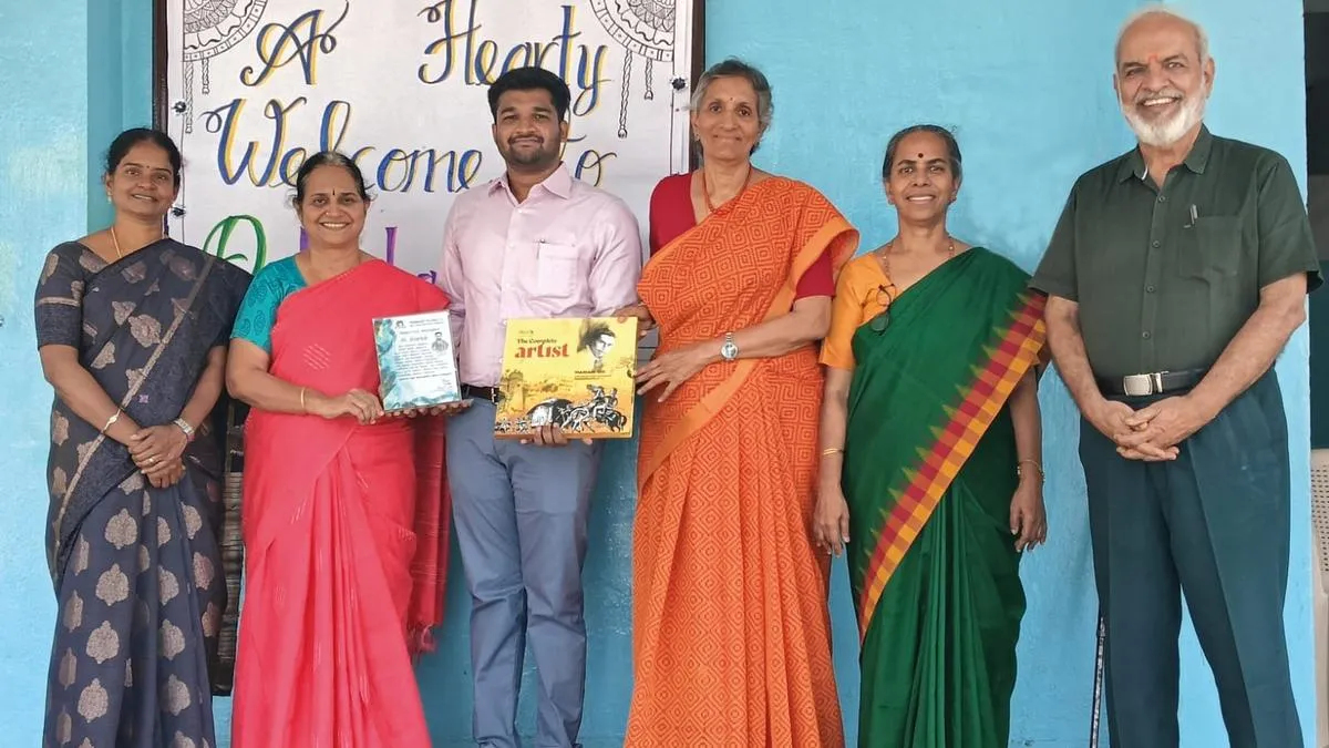 Alumnus honoured for clearing UPSC examinations