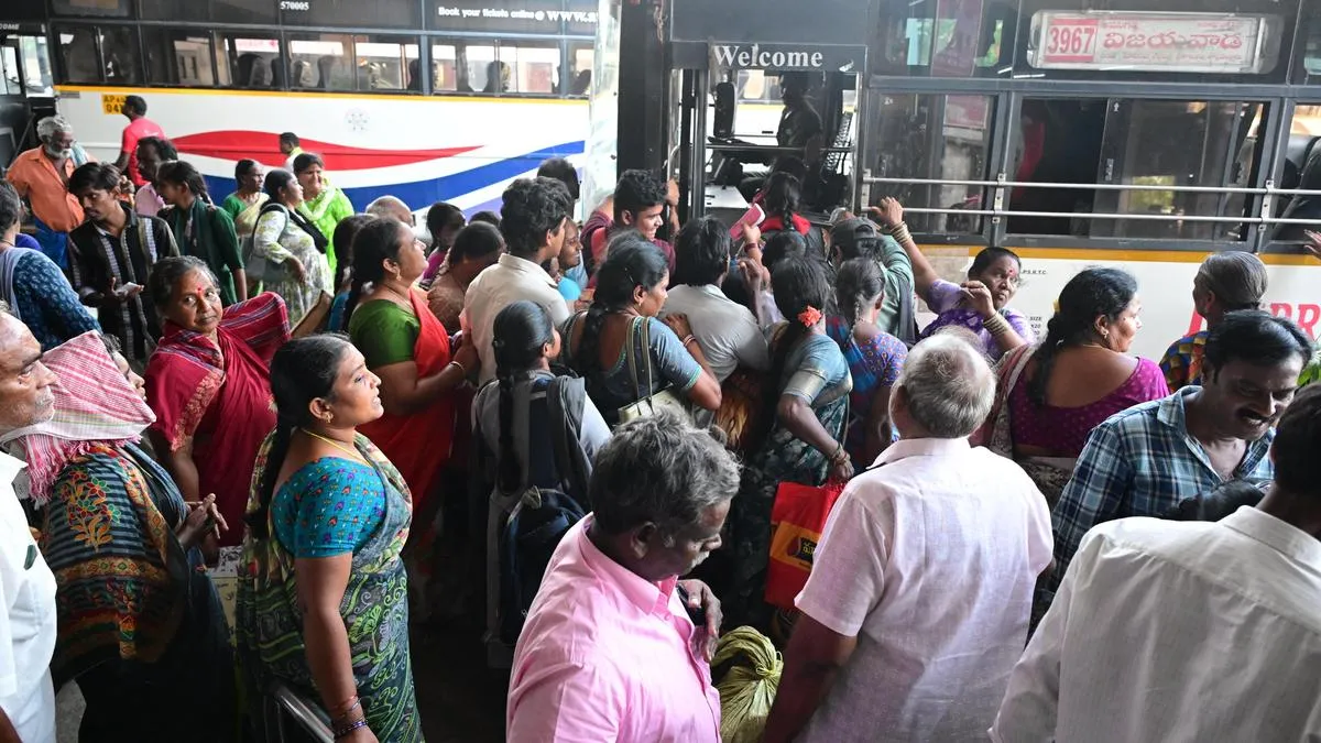 Andhra Pradesh electric bus: APSRTC&rsquo;s electric push has staff worried