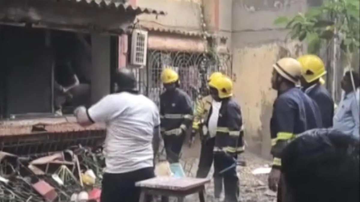 At least one student killed, 11 others injured in ceiling collapse during tuition class in Navi Mumbai