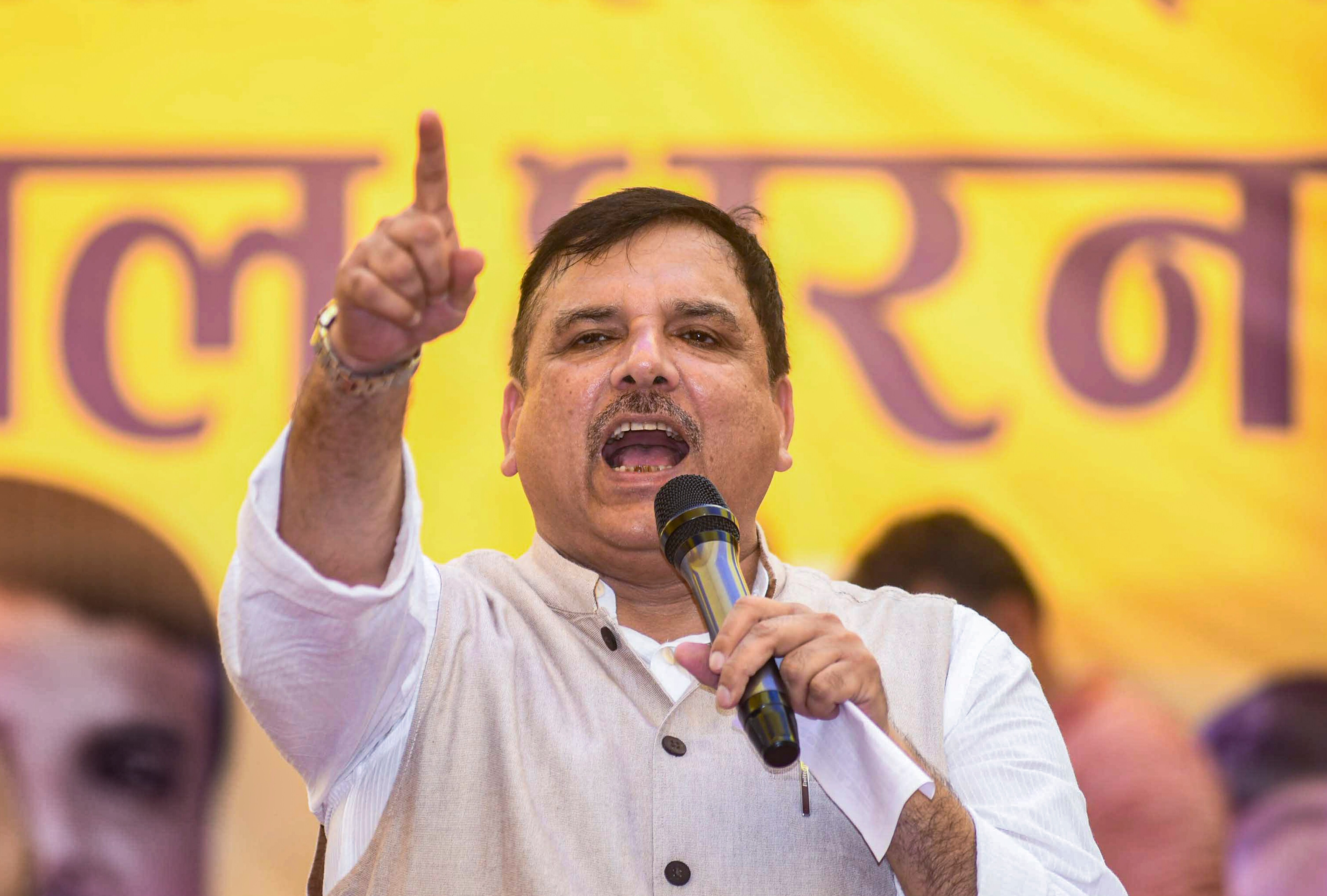 मोदी ने भारत को जानबूझकर मँहगाई के संकट में डाला है।