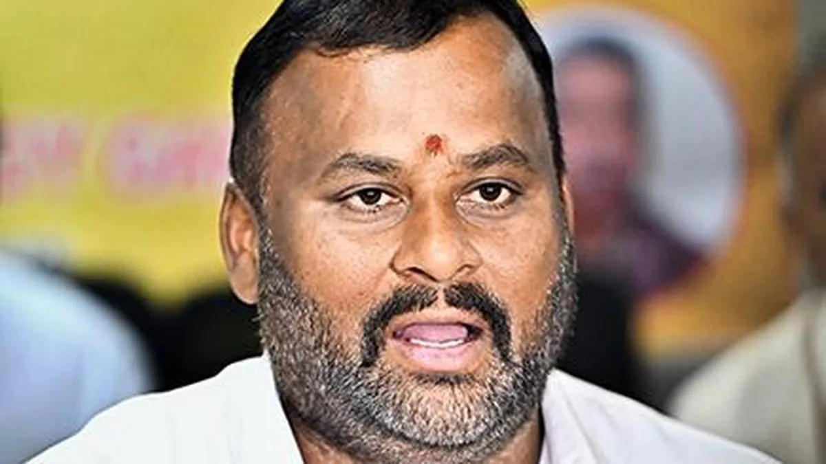 Bus seized, 15 challaned during Transport Minister&rsquo;s surprise check in Guntur