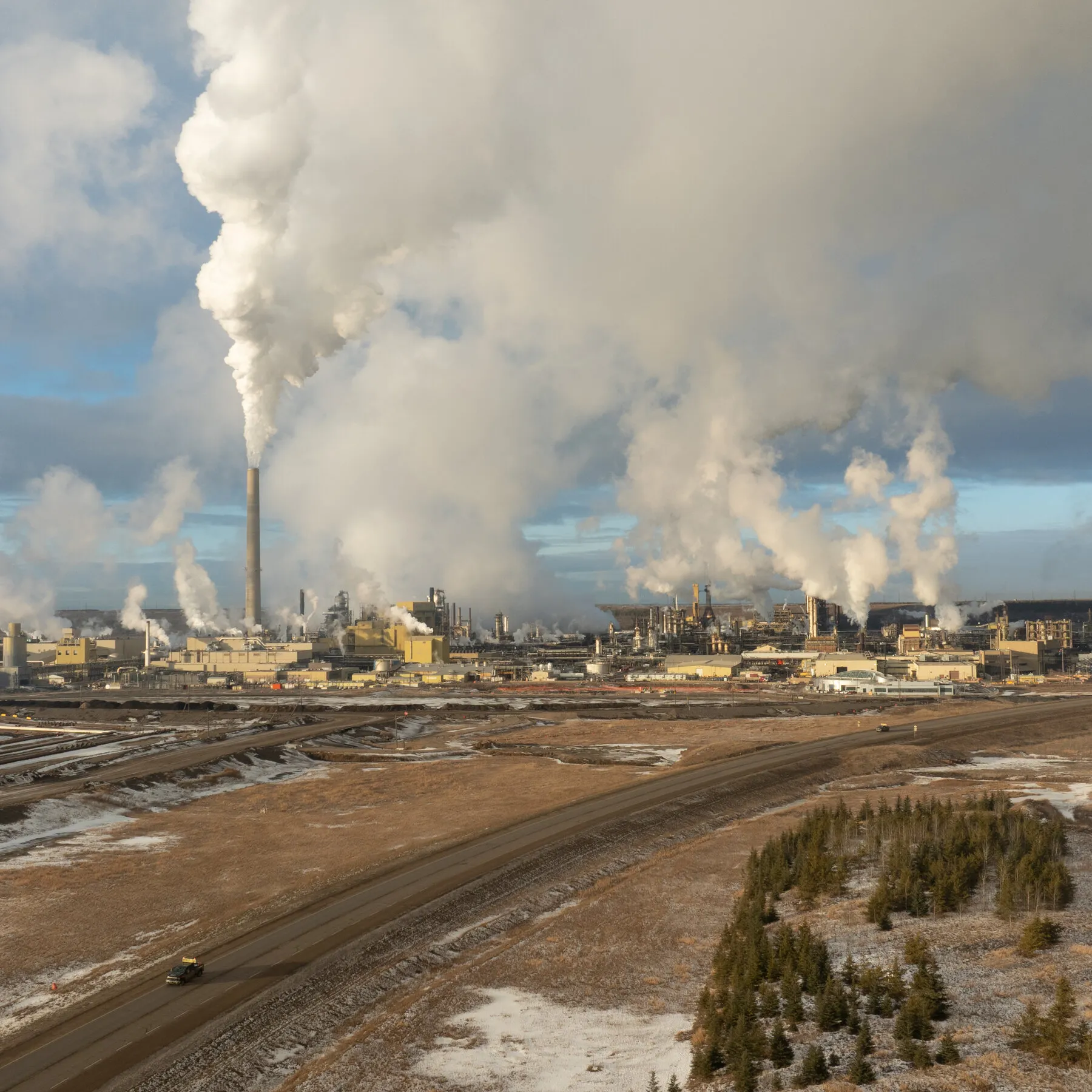 Cancer Haunts Neighbors of Canada&rsquo;s Oil Sands Wastelands