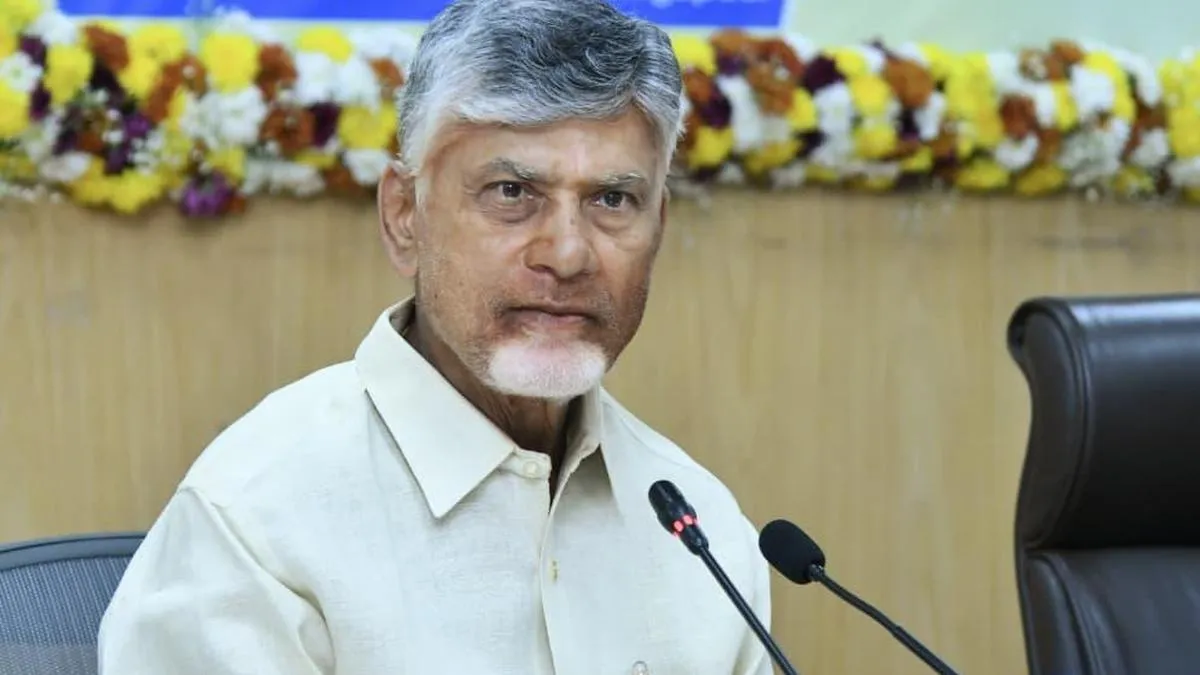 Chandrababu Naidu tells officials to ensure safe return of stranded Telugu people; Jagan seeks immediate evacuation