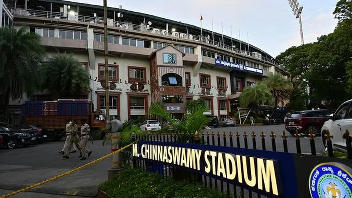 Chinnaswamy to host IPL 2026 opener between RCB and SRH on March 28