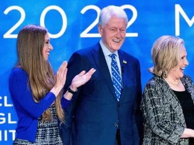 Clinton Foundation launches institute to help state govts find nonpartisan solutions