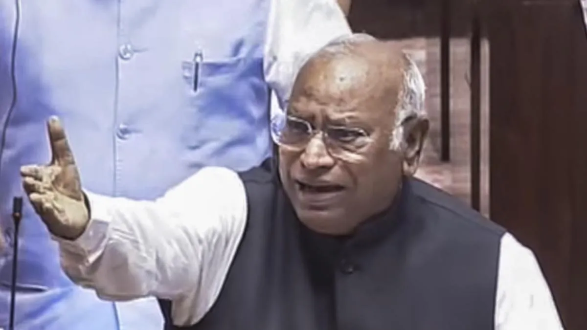 Congress chief targets Amit Shah over &lsquo;flood-free Assam&rsquo; promise as he attacks BJP on floods - TownLive News