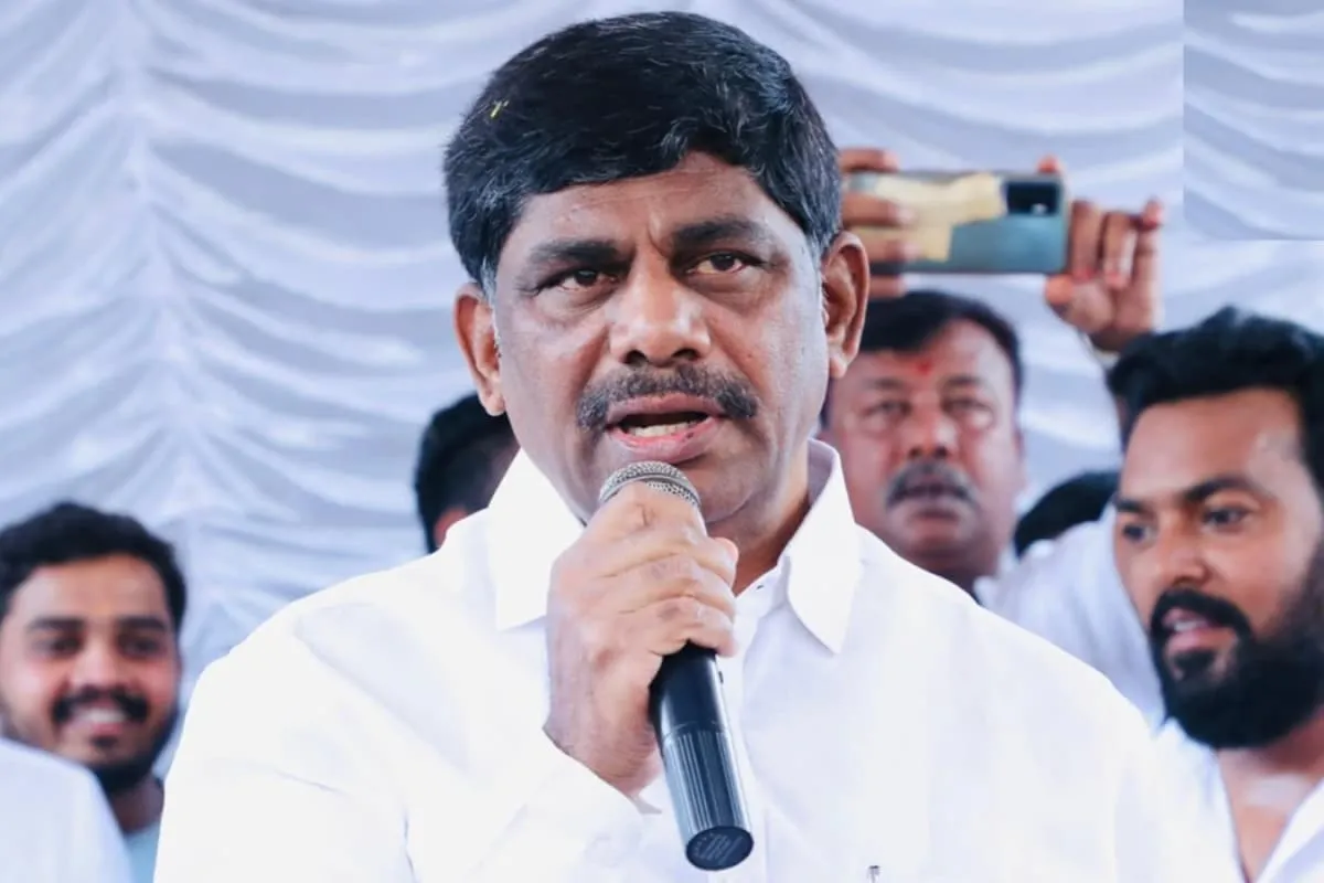&lsquo;Congress Loyal Workers Not Street Dogs&rsquo;: DK Suresh On Karnataka Minister&rsquo;s Remark
