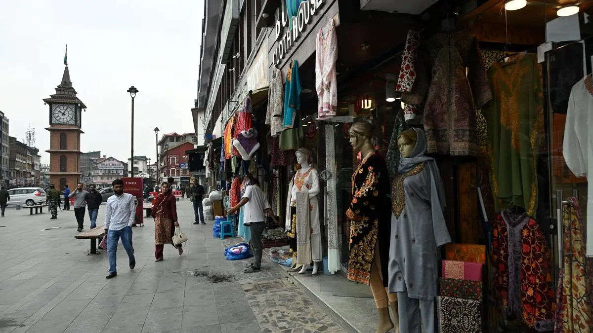 Curbs in Kashmir over protests against Khamenei&rsquo;s killing lifted