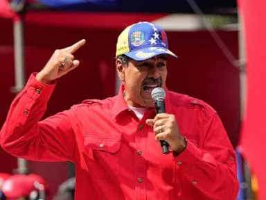  Deposed Venezuelan Pres. Maduro asks judge to toss out indictment against him