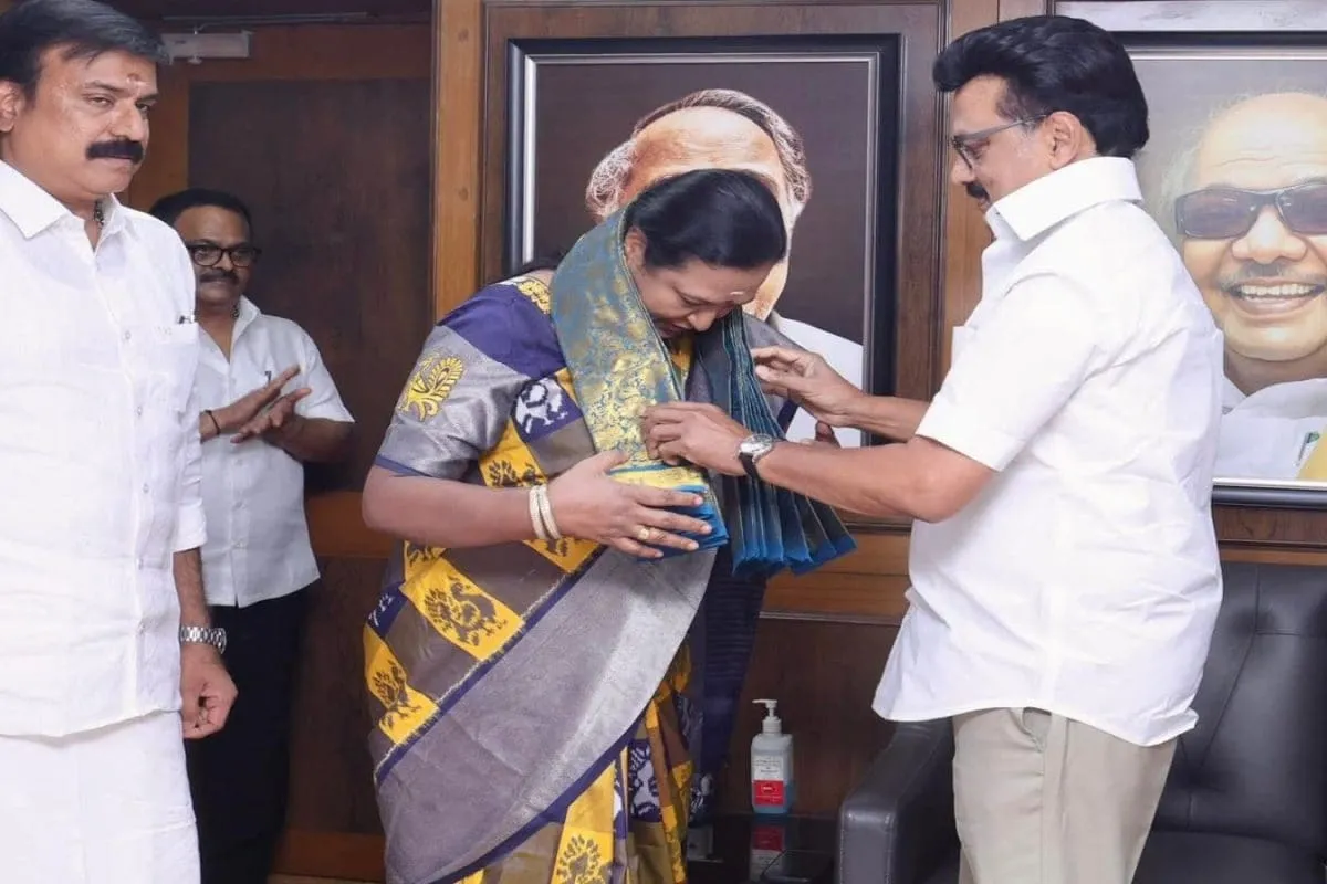 DMDK Forms Alliance With DMK Ahead Of Tamil Nadu Polls, AIADMK Objects