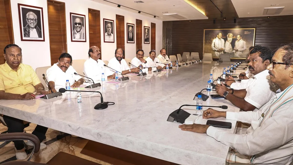 DMK sets March 3 deadline for Congress on seat-sharing talks