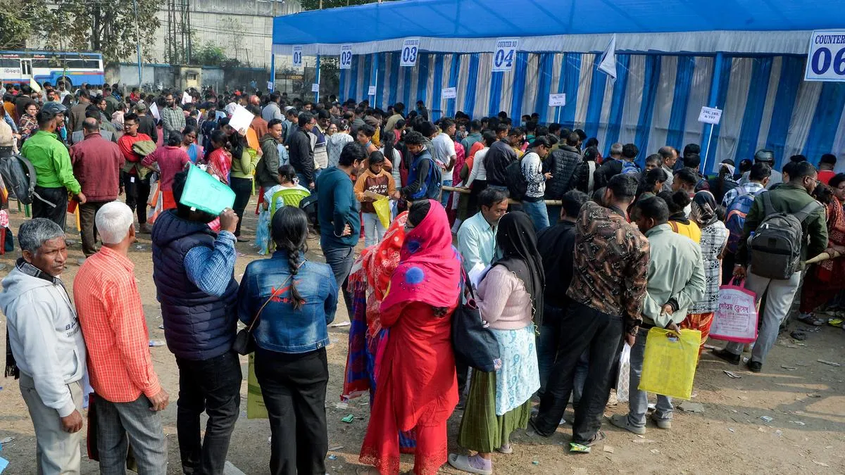 ECI begins phased publication of post-SIR rolls in West Bengal; 1.18 lakh names deleted in Bankura