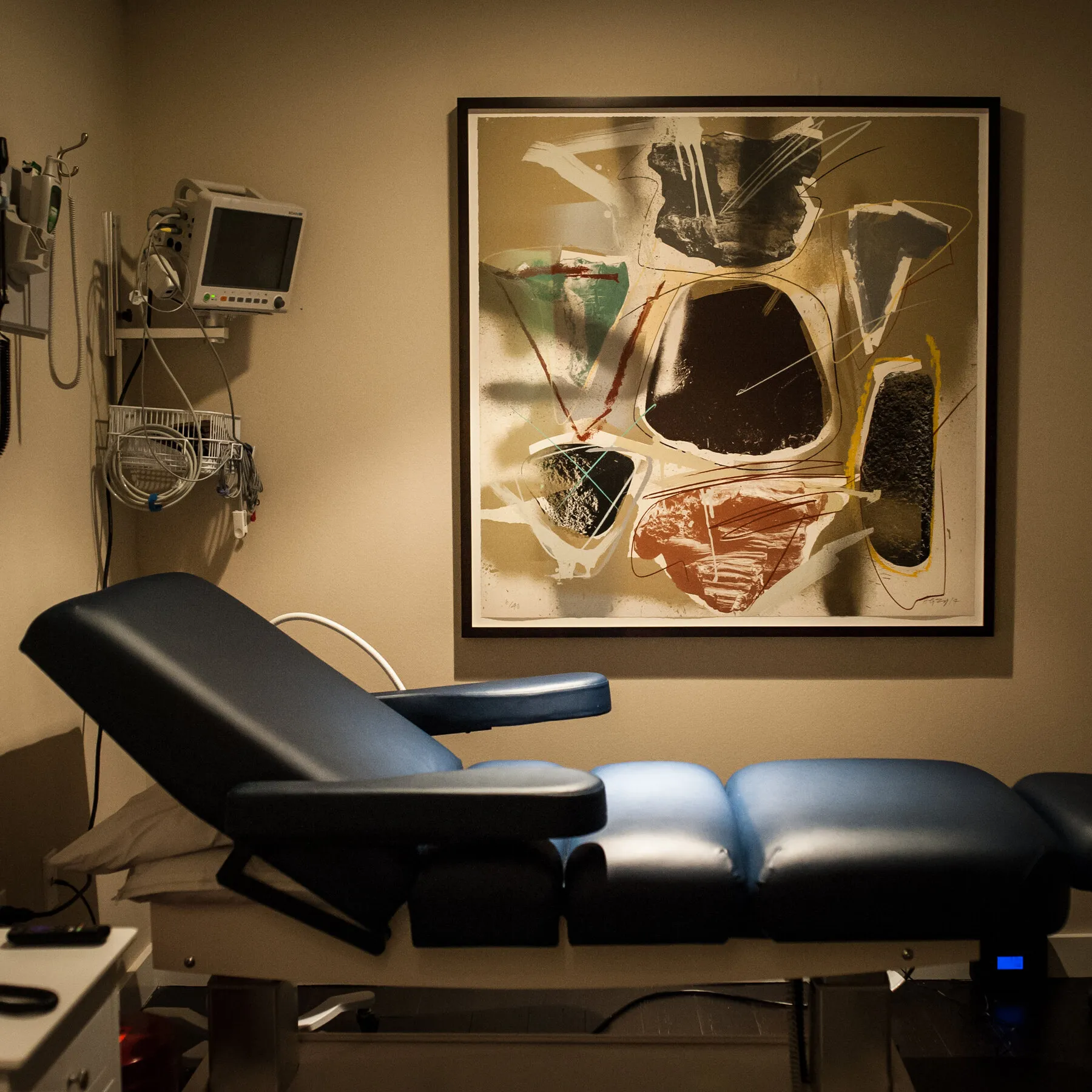 Elite Doctors Served Jeffrey Epstein While Treating His &lsquo;Girls&rsquo;