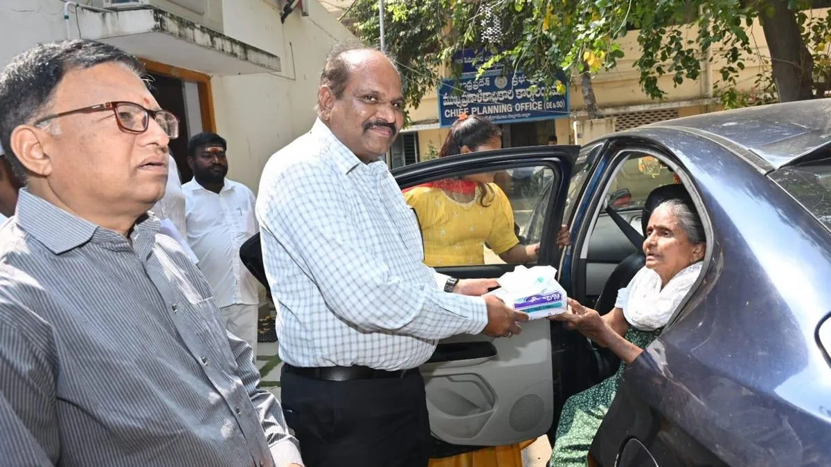 Evicted by son, elderly woman thanks Collector for helping restore house