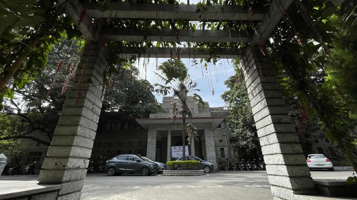 Experts call for bridging engineering, technology and brain sciences at NIMHANS conference