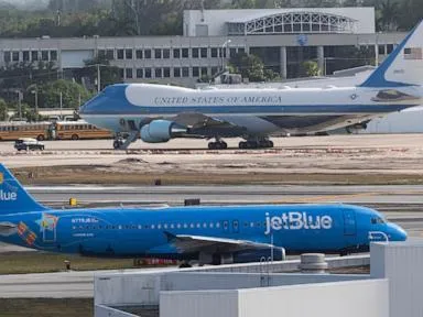  FAA briefly grounds all JetBlue flights due to short system outage