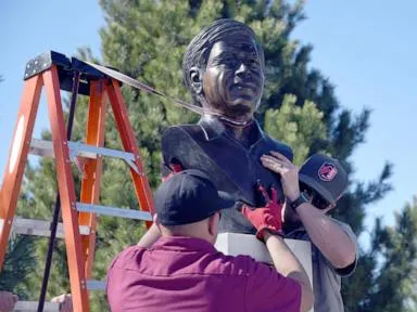  For C&eacute;sar Chavez supporters, a painful question: What to do with his legacy now