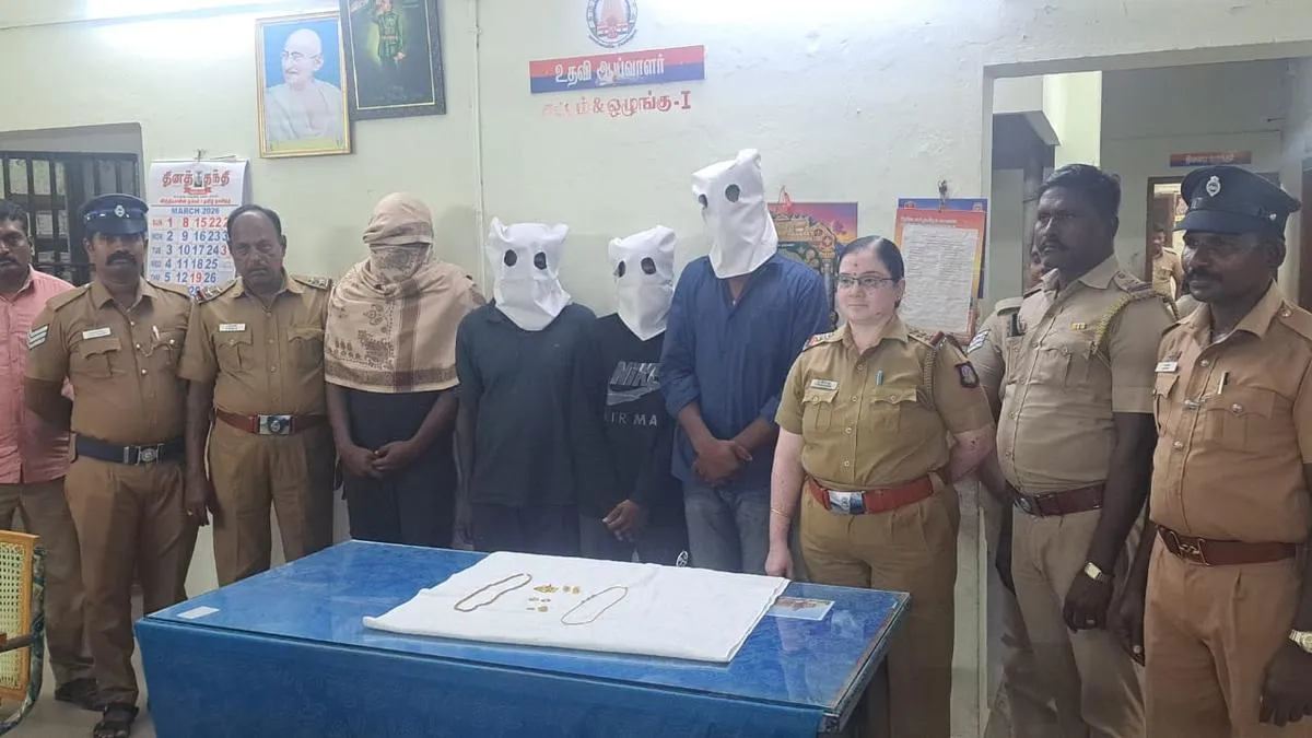 Four held for stealing gold ornaments near Arani