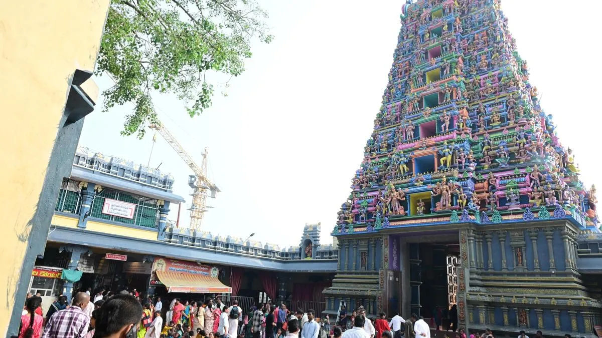 Heavy rush at Kanaka Durga temple, arrangements in place for Maha Kumbhabhishekam