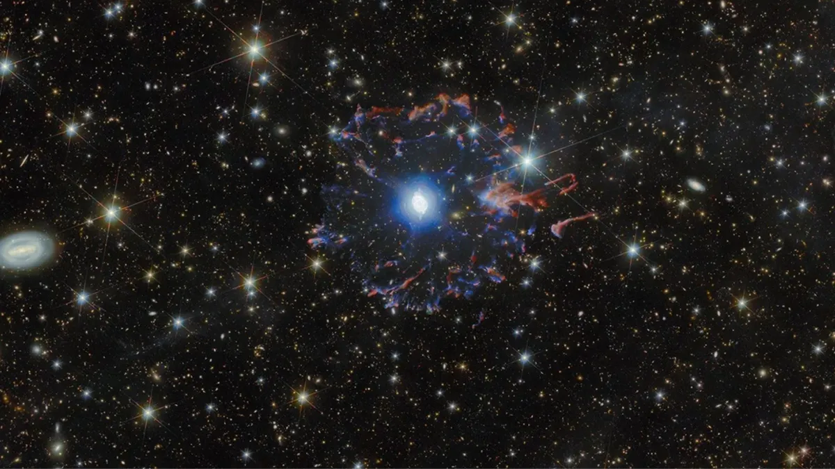 Hubble and Euclid Reveal Stunning New View of Cat&rsquo;s Eye Nebula