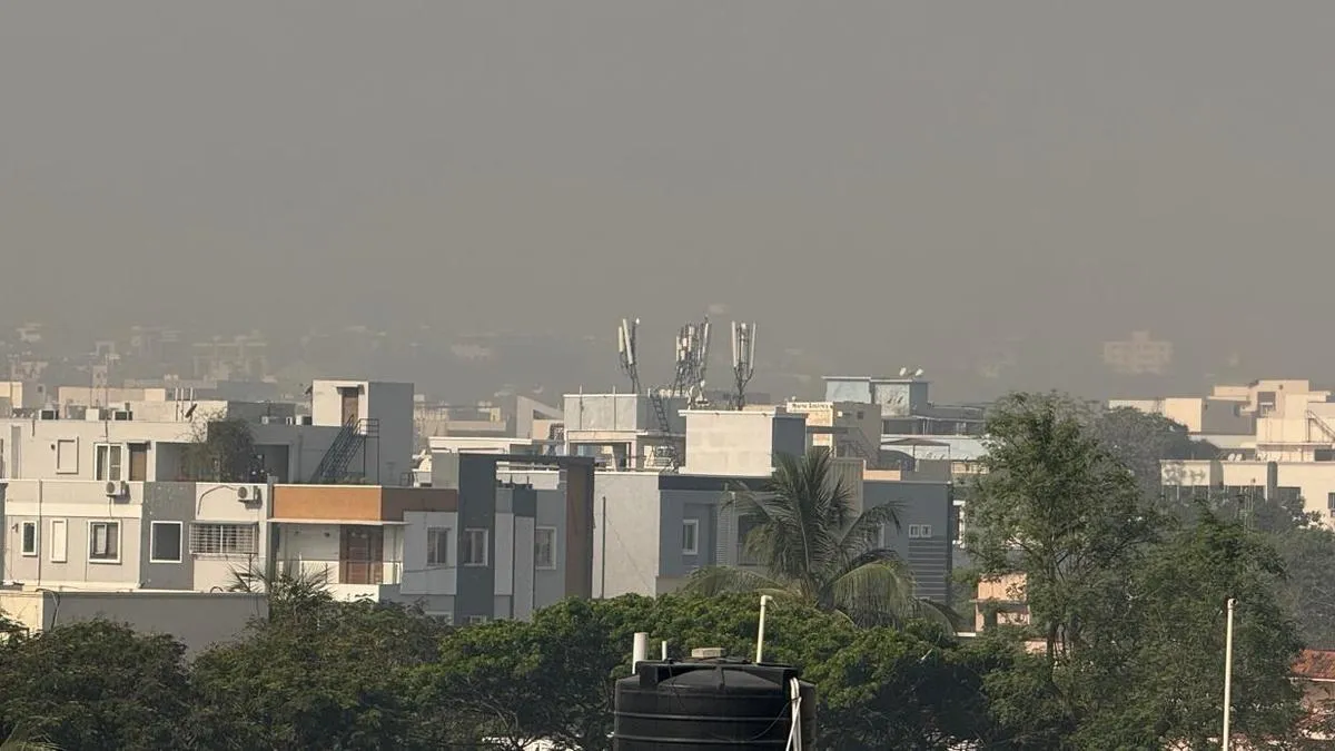 Hyderabad wakes up to a layer of smog, IMD links it to construction activity