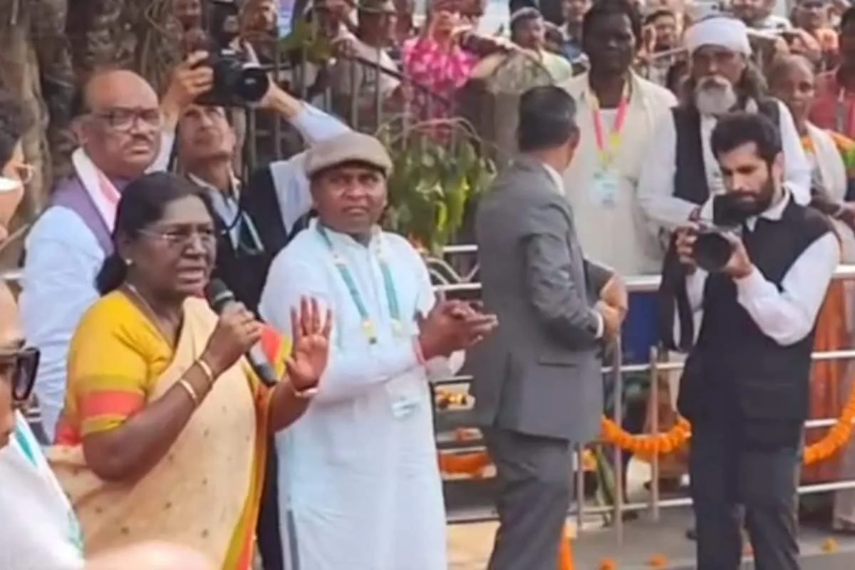 In Rare Rebuke, President Murmu Flags Protocol Lapse In Bengal, Says No Grudges with 'Sister' Mamata