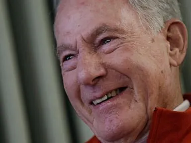  Jim Whittaker, first American to climb Everest, dies at 97