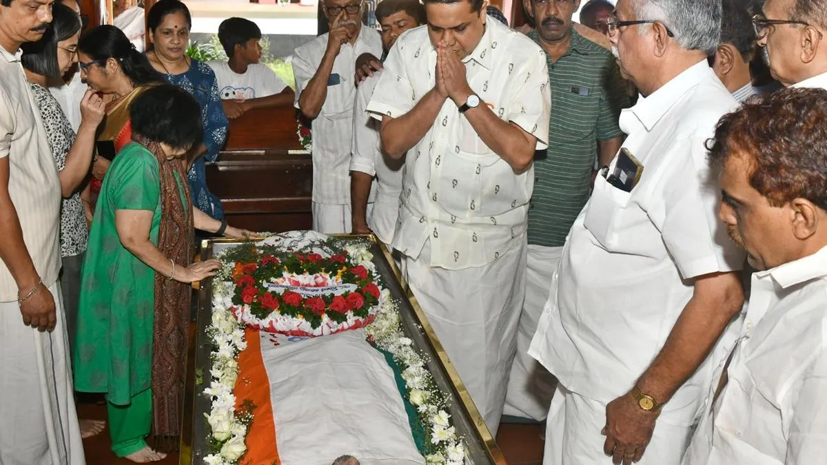 K.P. Unnikrishnan&rsquo;s final rites held