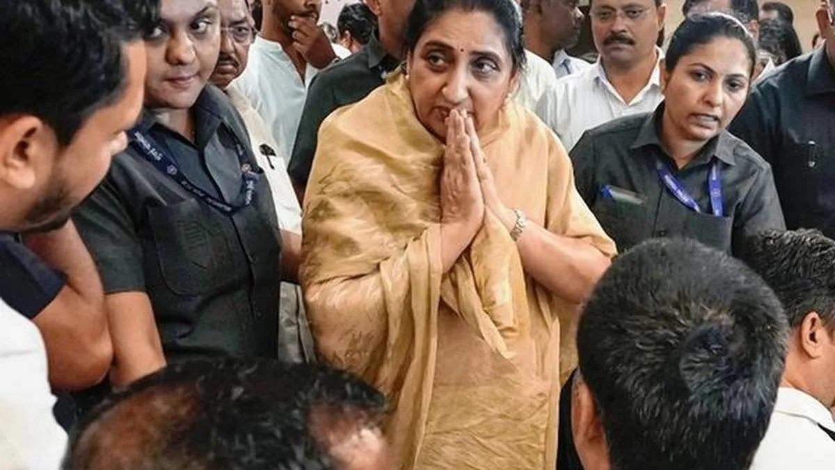 Maharashtra announces early departure scheme for women staff in MMR