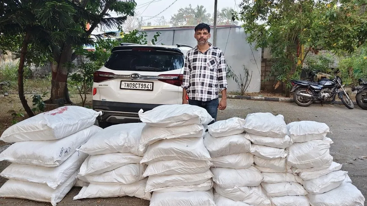 Man held for possession of 300 kg gutka near Katpadi