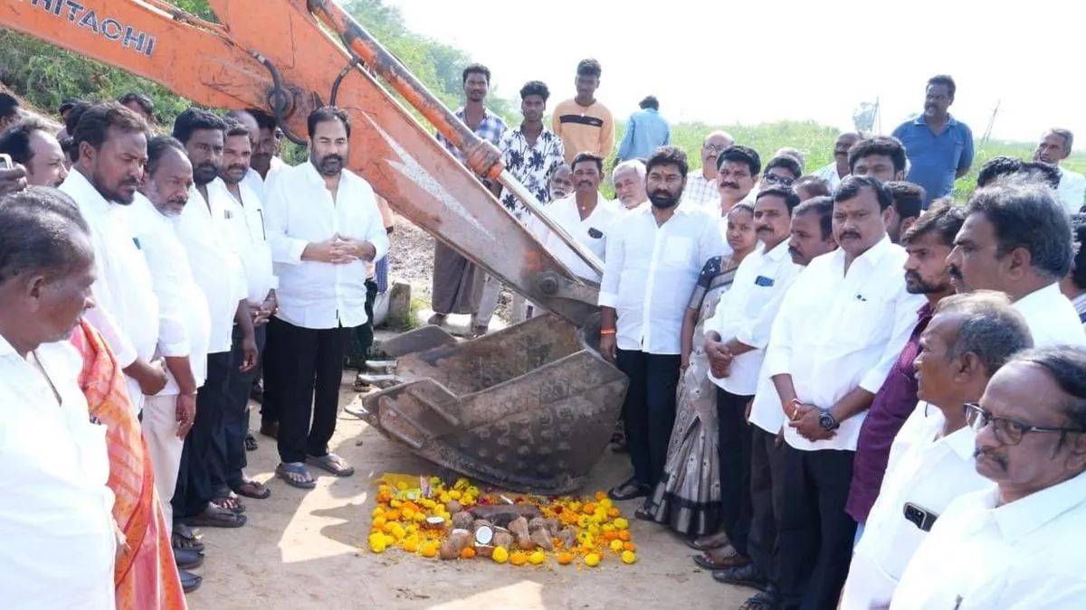 Nellore Rural MLA launches bridge work on Mulumudi spillway