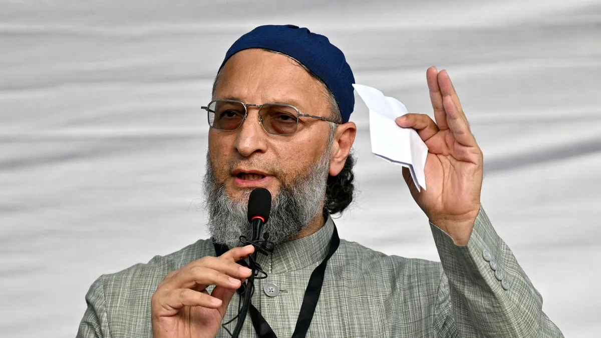 Owaisi critiques Modi&rsquo;s Israel visit, links Zionism to hatred