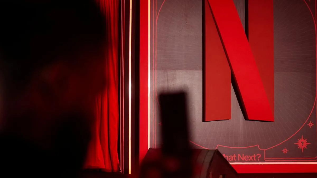 Paramount Skydance wins Warner Bros; Netflix walks away and its shares jump