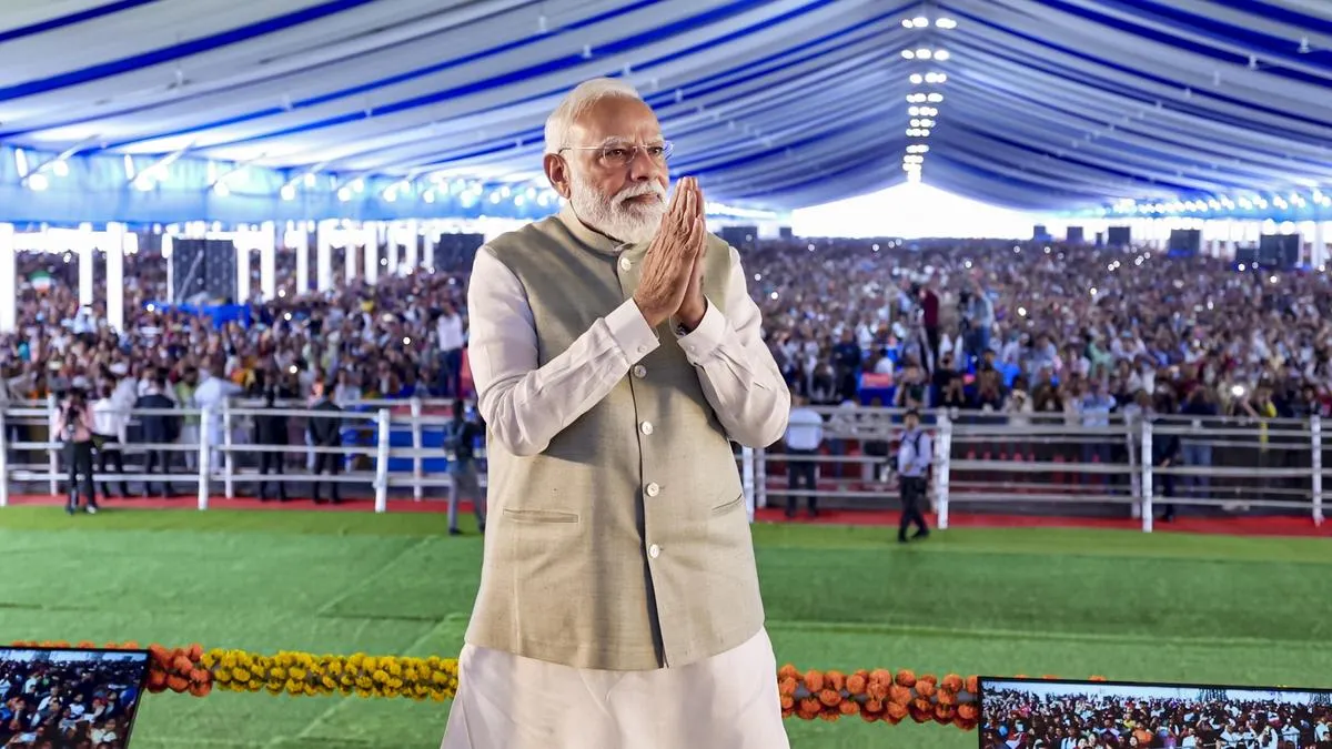 PM Modi unveils connectivity projects worth ₹18,680 crore in West Bengal