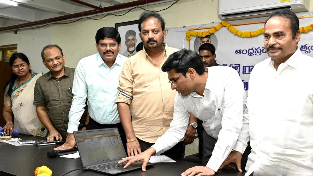 Settipalle land plots allotted under e-dip