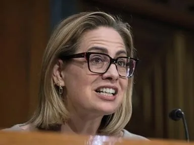  Sinema admits a romance with her security guard as she fights ex-wife&rsquo;s lawsuit