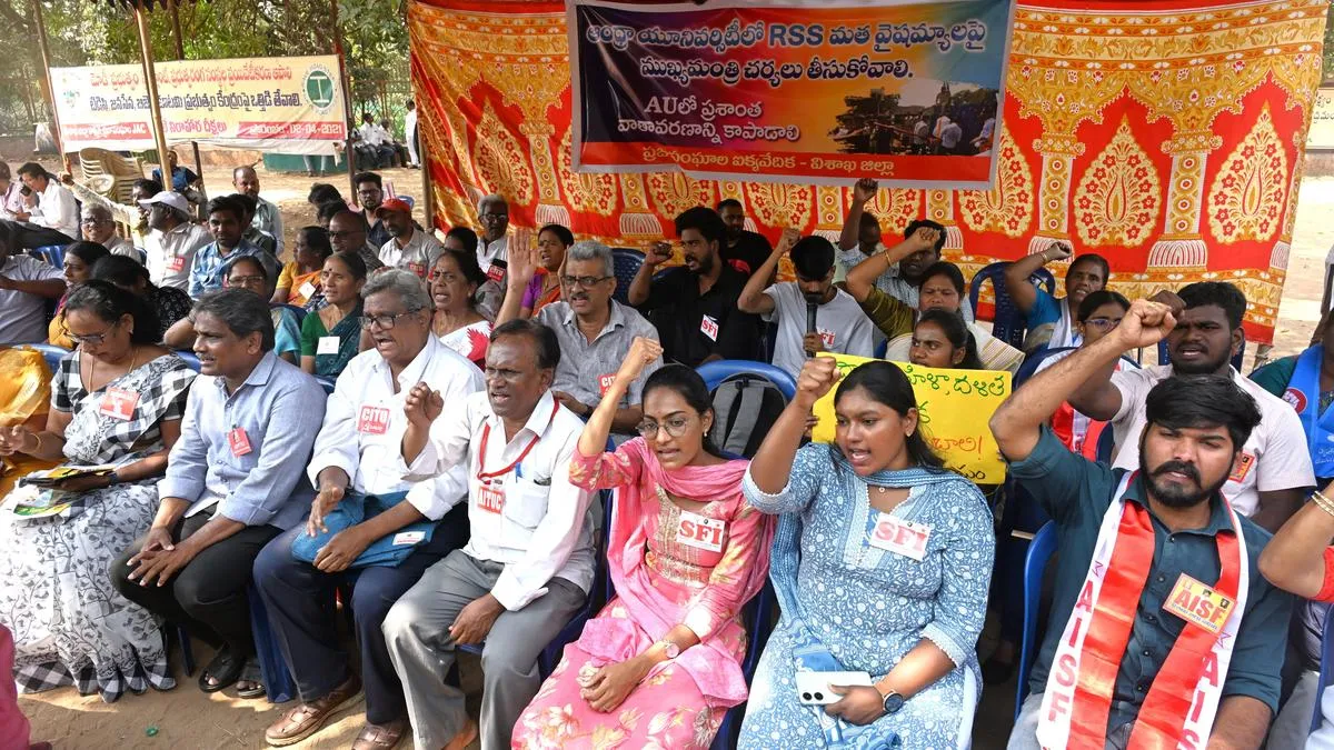 Student unions urge CM to take action against RSS to ensure communal harmony at AU