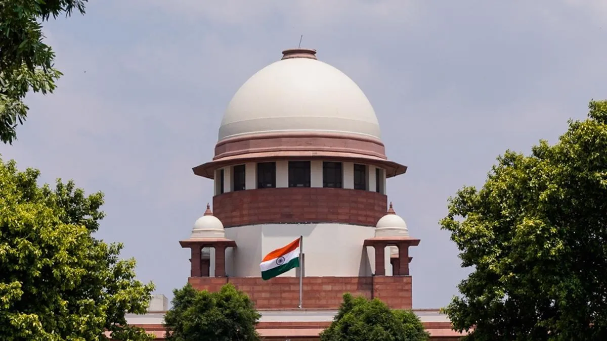 Supreme Court asks Bengal poll officers to pursue appeals on SIR exclusion
