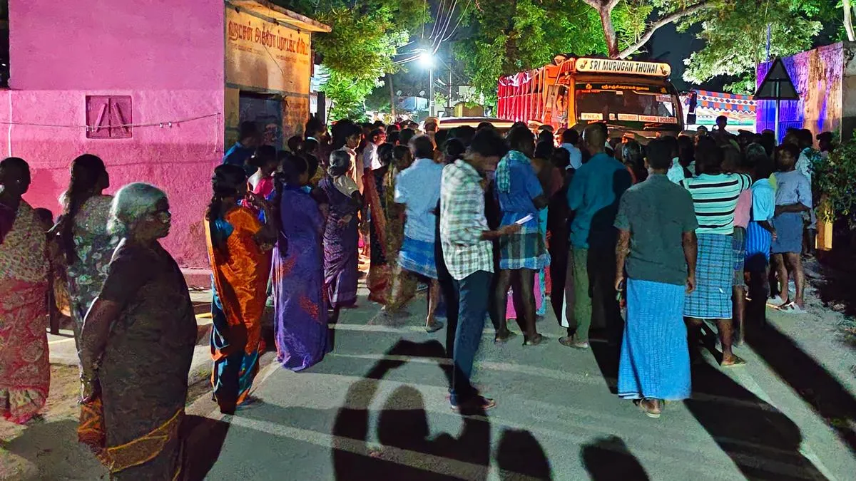 Tamil Nadu election 2026: A poll boycott and blockade of EVMs in Harur constituency - TownLive News