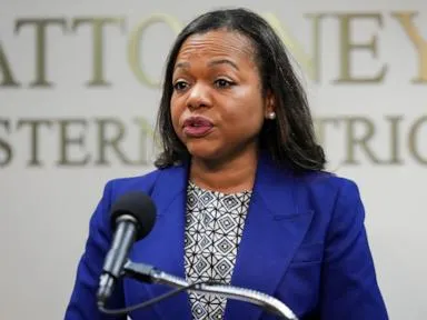  The NAACP names ex-DOJ civil rights chief Kristen Clarke as its top lawyer - TownLive News