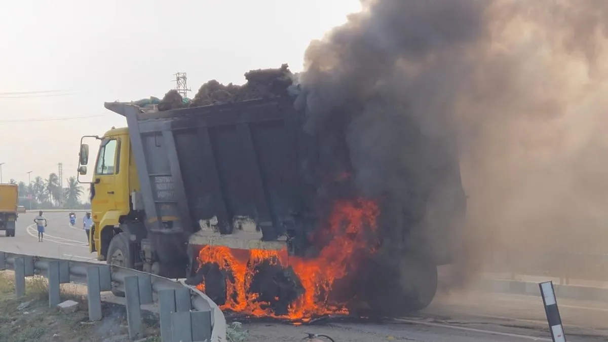 Truck goes up in flames near Arakkonam, driver unhurt