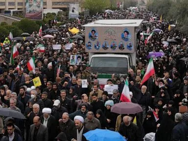  Trump hints at wind-down of war as US sends more troops and Iran threatens tourism sites - TownLive News