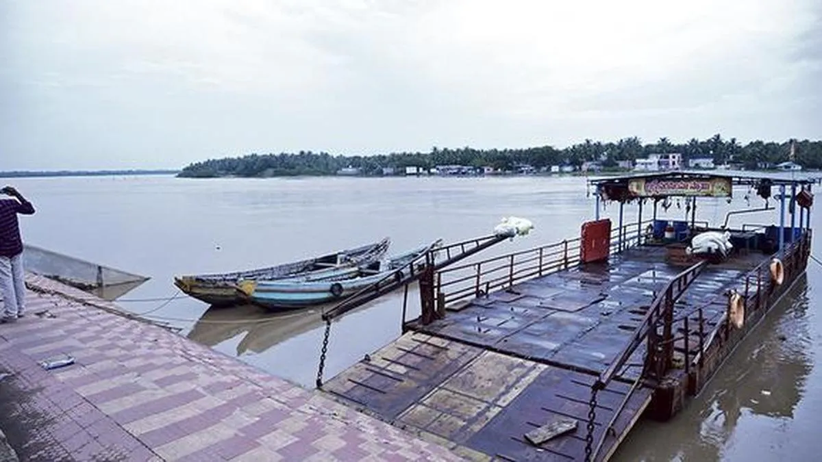 Two more bodies retrieved from Godavari River  - TownLive News