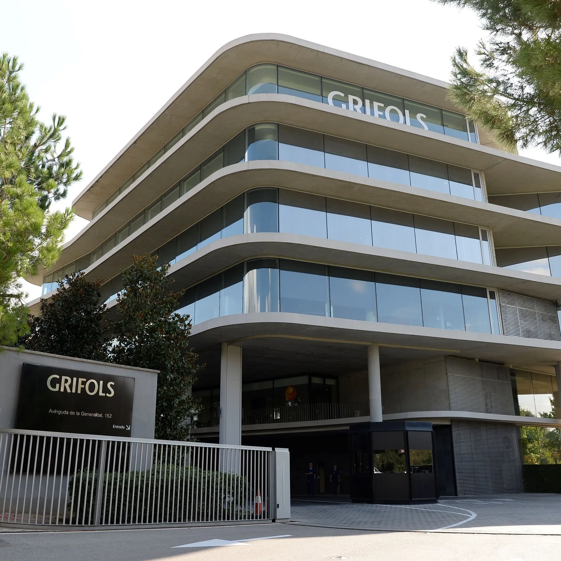 Two People Die After Paid Plasma Donation at Clinics in Canada