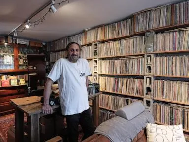  Volunteers turn a fan's recordings of 10,000 concerts into an online treasure trove